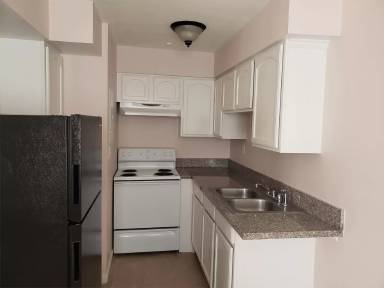 Main picture of 3 Claremont Pl
