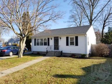 Main picture of 61 Read St