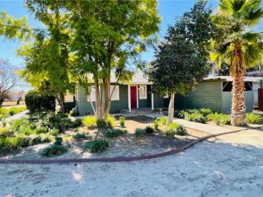 Main picture of 963 W Mayberry Ave