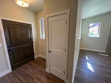 Main picture of 63136 NW Via Cambria