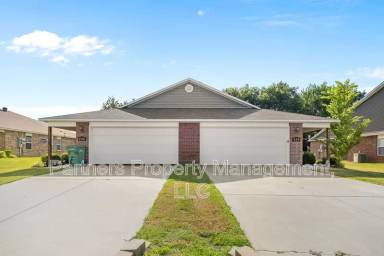 Main picture of 234 N Marietta Way