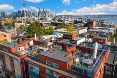 Main picture of 327 W Olympic Pl