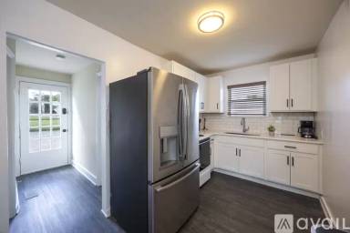 Main picture of 901 Weeping Willow Way