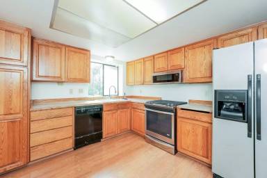 Main picture of 4828 145th Pl SW