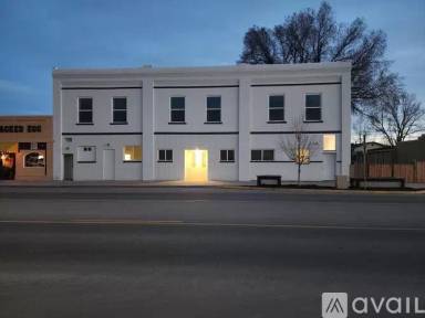 Main picture of 910 Broad St