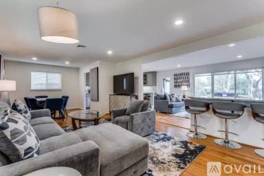 Main picture of 3536 Timberview Rd
