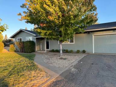 Main picture of 1505 Mabelle Way