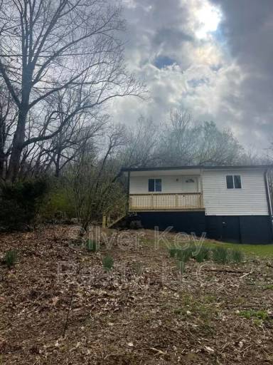 Main picture of 1008 Old Highway 68