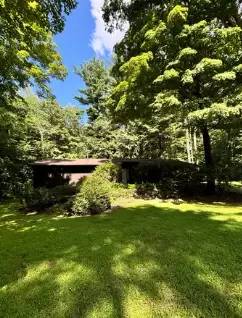 Main picture of 17 Cranberry Ln