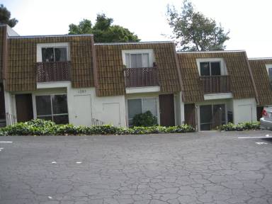 Main picture of 1385 Bond St