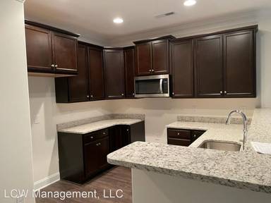 Main picture of 2925 York Place Dr