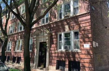 Main picture of 5046 S Blackstone Ave