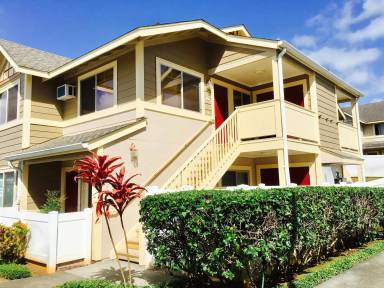 Main picture of 95-996 Ukuwai St