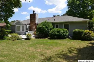 Main picture of 8436 Hogan Dr SE