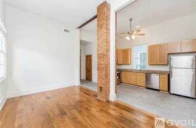 Main picture of 1747 Josephine St