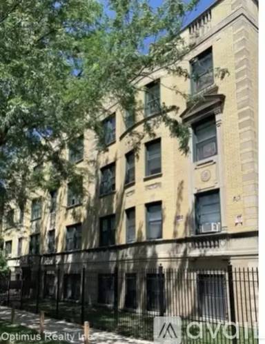 Main picture of 4850 W Adams St