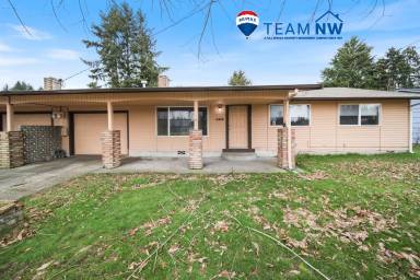Main picture of 4216 6th Ave NE