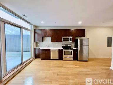 Main picture of 815 N 2nd St