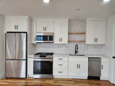 Main picture of 90 Shrewsbury Ave
