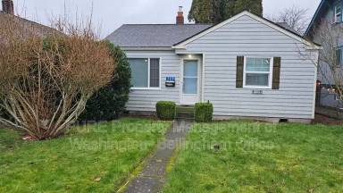 Main picture of 209 S Anacortes St