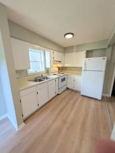 Main picture of 121 State St