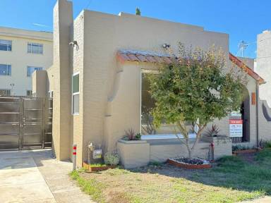 Main picture of 4175 Culver St