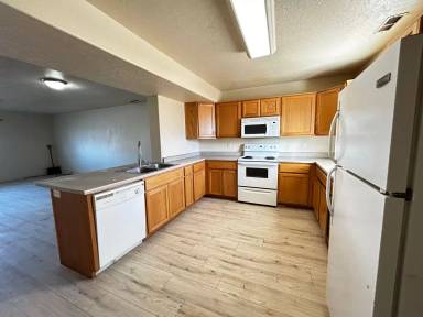 Main picture of 836 N 100 W