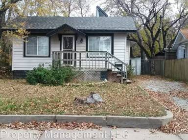 Main picture of 644 S Poplar St