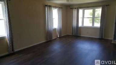 Main picture of 600 Oakwood Dr