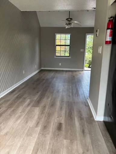 Main picture of 402 Alice Dr