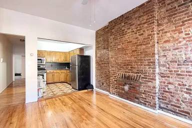 Main picture of 633 2nd Ave