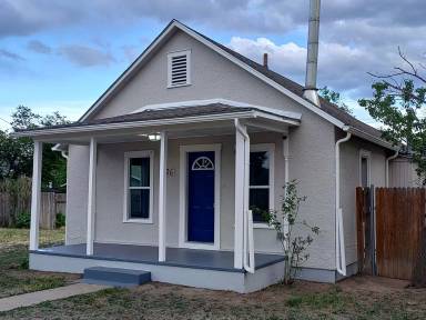 Main picture of 826 Forest Ave