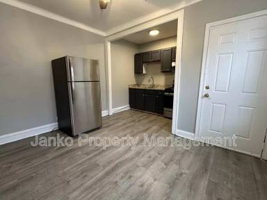 Main picture of 5901 W Huron St & 644 N Mayfield Ave Apartments