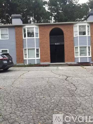 Main picture of 823 Garden Walk Blvd