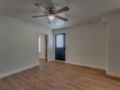 Main picture of 537 S University Blvd