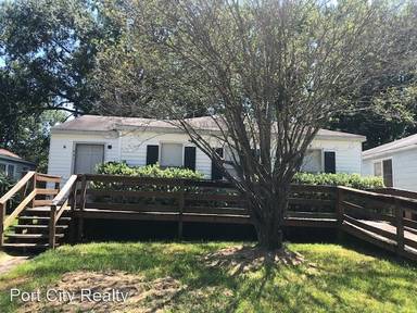 Main picture of 931 Evangeline Pl