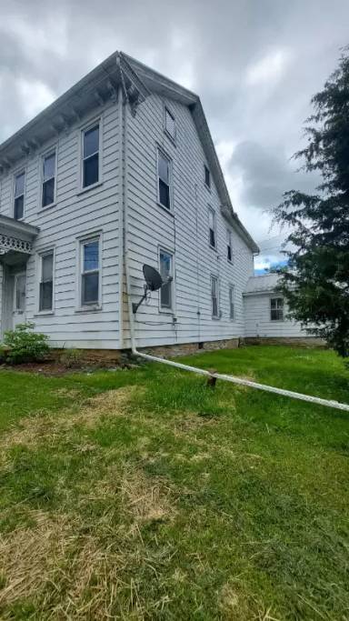 Main picture of 1165 Heidelberg Ave