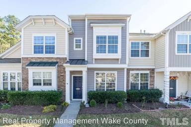 Main picture of 1303 Denmark Manor Dr
