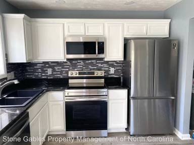 Main picture of 1004 Brookhollow Dr