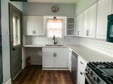 Main picture of 323 Wayne St