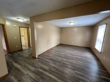 Main picture of 222 W Home St
