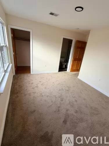 Main picture of 606 Fulton St