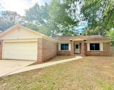 Main picture of 3980 Deerwood Cir