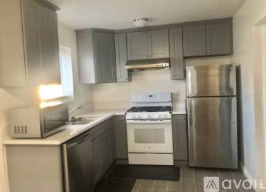 Main picture of 819 Euclid Ave