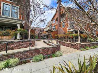 Main picture of 325 Channing Ave
