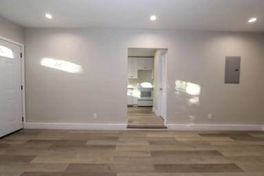 Main picture of 1216 W 3rd St