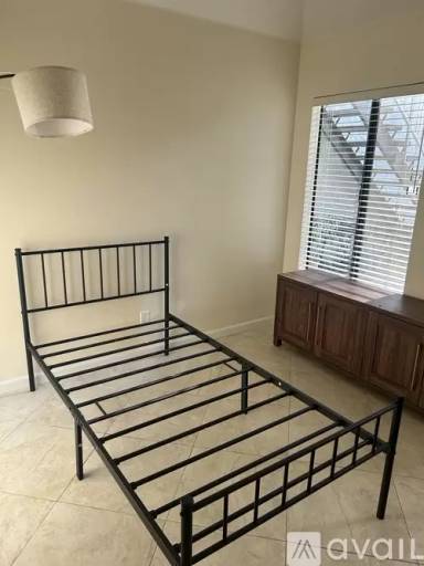 Main picture of 22765 Lakeway Dr