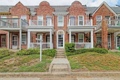 Main picture of 3116 Hanover Ave