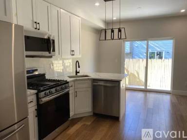 Main picture of 2631 Manton St