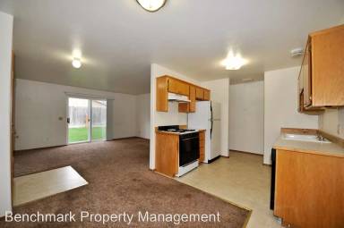 Main picture of 931 E Spruce Ave